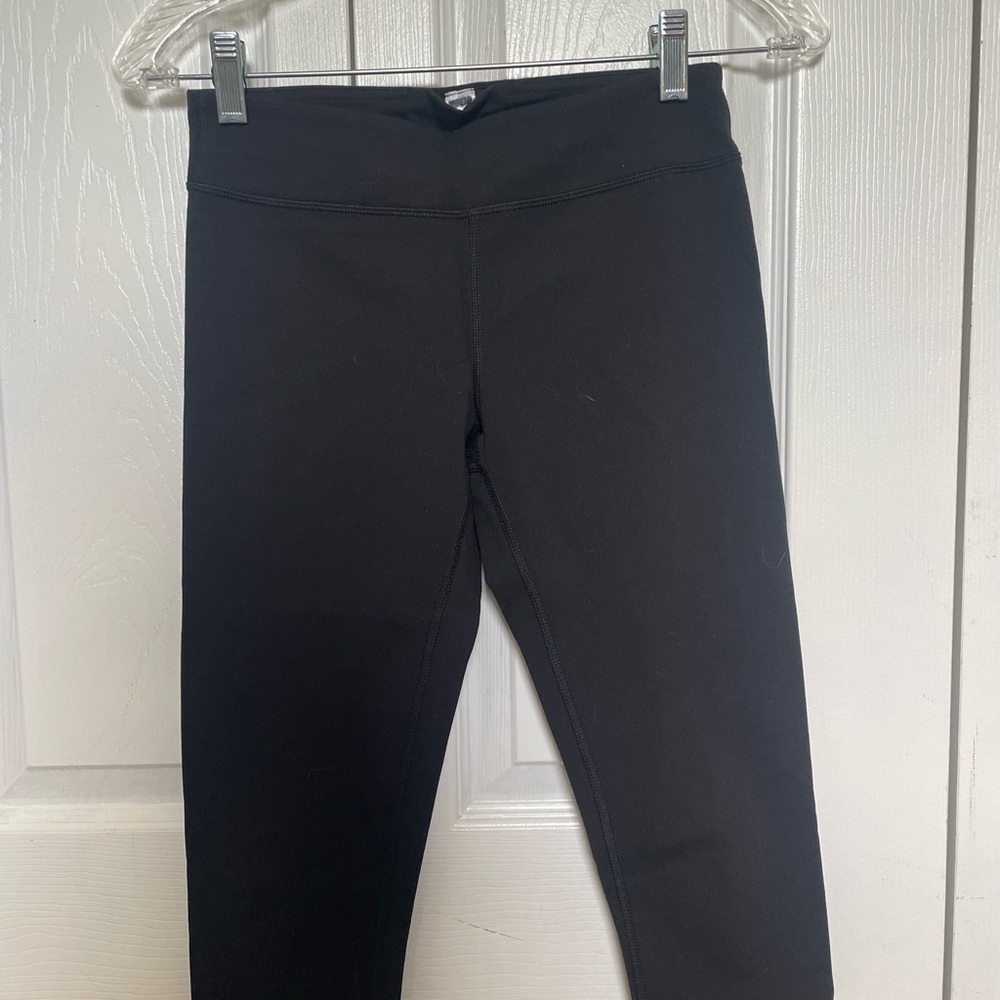 Ivivva Black Capri Leggings